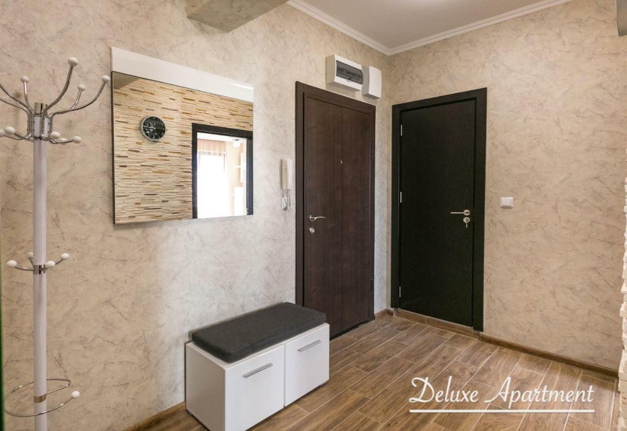 Apartment Cathedral Deluxe Varna Esterno foto